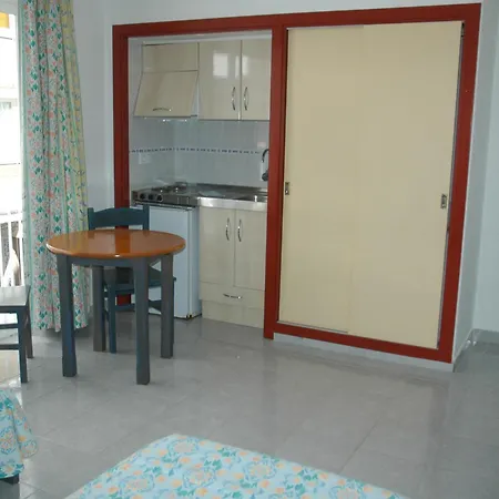 Excelsior Estudios & Apartamento *